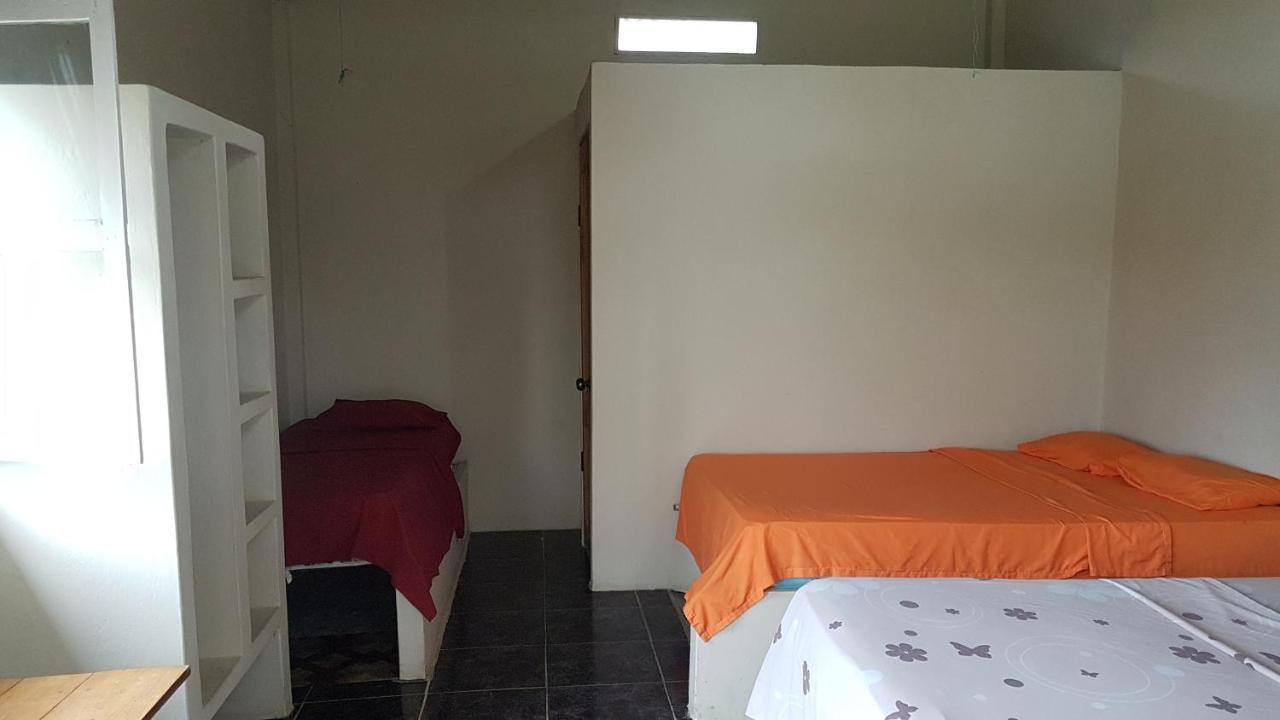 Montanita Garden Hostal Dış mekan fotoğraf