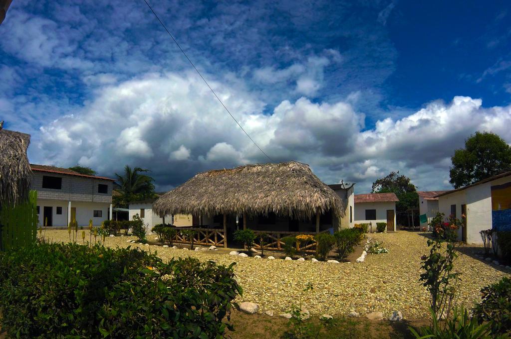 Montanita Garden Hostal Dış mekan fotoğraf